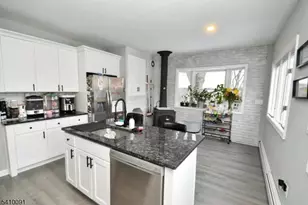 30 Woodside Ave, Haledon, NJ 07508 - Photo 4