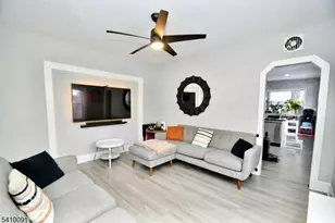 30 Woodside Ave, Haledon, NJ 07508 - Photo 2