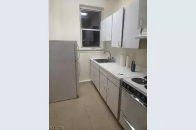 817 Ringwood Ave #8, Pompton Lakes, NJ 07442 - Photo 4