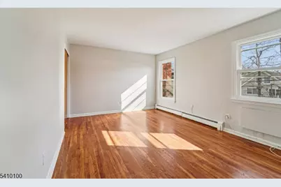 476 Joralemon St #5, Belleville, NJ 07109 - Photo 4