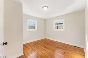 28 Toronto Ct, Maplewood, NJ 07040 - Photo 12