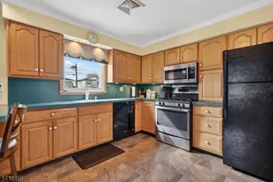 710 W Elm St, Linden, NJ 07036 - Photo 8