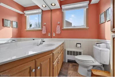 710 W Elm St, Linden, NJ 07036 - Photo 18