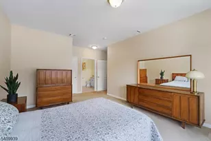 375 Rifle Camp Rd, Woodland Park, NJ 07424 - Photo 14