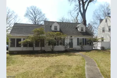 52 E Sumner Ave, Roselle Park, NJ 07204 - Photo 1