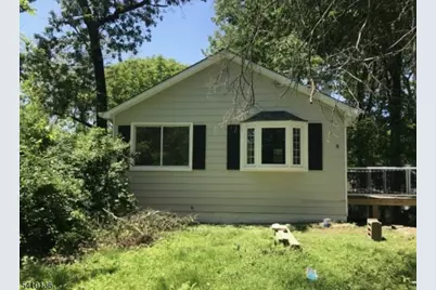 8 Skidmore Trl, Hopatcong, NJ 07843 - Photo 1