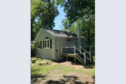 8 Skidmore Trl, Hopatcong, NJ 07843 - Photo 2