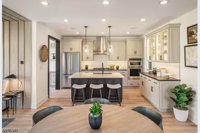 4 Blackmoor Ln, Randolph Township, NJ 07869 - Photo 4