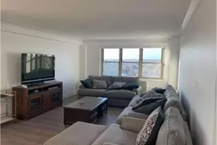 28 Riverside Ave Riv Twr, Red Bank, NJ 07701 - Photo 2