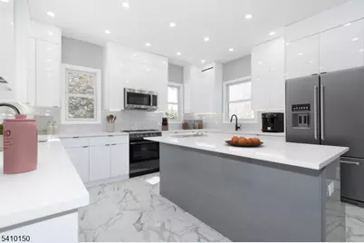 57 Berlant Ave, Linden, NJ 07036 - Photo 2