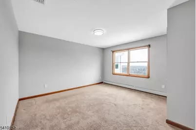 10 Red Robin Way, Raritan Township, NJ 08822 - Photo 20