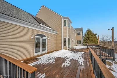 10 Red Robin Way, Raritan Township, NJ 08822 - Photo 26