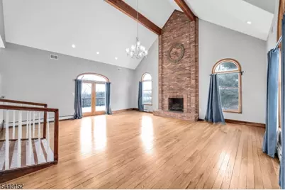 10 Red Robin Way, Raritan Township, NJ 08822 - Photo 8