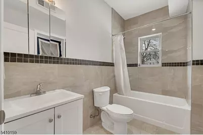 67 Wainwright St #1, Newark, NJ 07112 - Photo 8