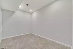 67 Wainwright St, Newark, NJ 07112 - Photo 6