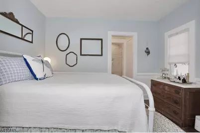 2 Maysenger Rd, Mahwah, NJ 07430 - Photo 14