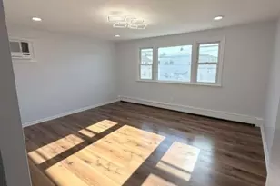 20 Bayliss St, North Arlington, NJ 07031 - Photo 2