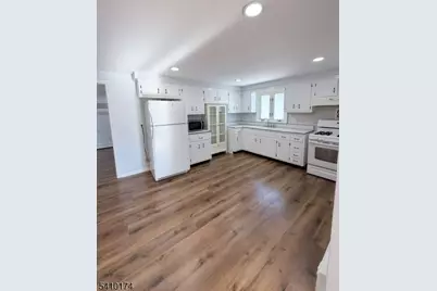 20 Bayliss St #2, North Arlington, NJ 07031 - Photo 1