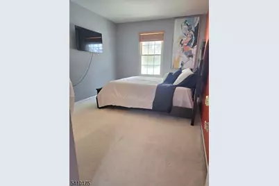 177 Hyde Park Rd, Franklin Township, NJ 08873 - Photo 8