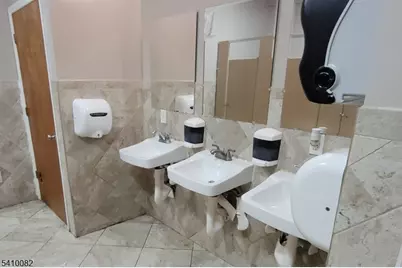 1138 Grove St, Irvington, NJ 07111 - Photo 16