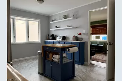 556 Locust Ave, Garwood, NJ 07027 - Photo 6