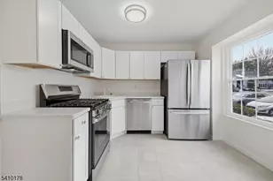 13 Morgan Pl, East Brunswick Township, NJ 08816 - Photo 4