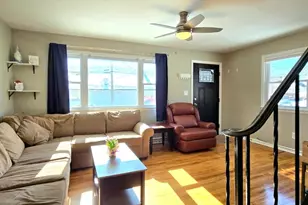 708A Farrand St, Raritan, NJ 08869 - Photo 2