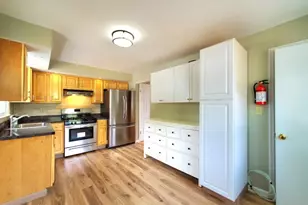 708A Farrand St, Raritan, NJ 08869 - Photo 8