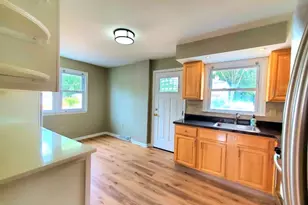 708A Farrand St, Raritan, NJ 08869 - Photo 6