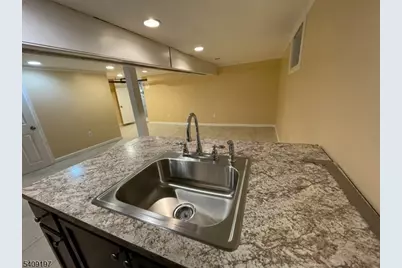 25 Bayview Ave, Newark, NJ 07112 - Photo 12