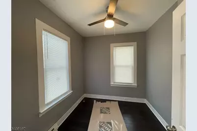 25 Bayview Ave, Newark, NJ 07112 - Photo 4