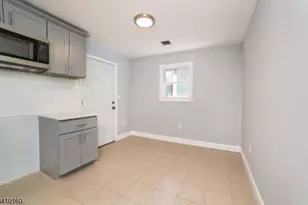 372 E Blackwell St, Dover, NJ 07801 - Photo 6