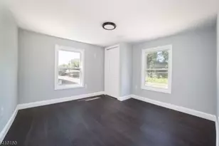 372 E Blackwell St, Dover, NJ 07801 - Photo 8