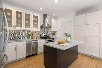 905 Binghampton Ln, Livingston, NJ 07039 - Photo 4