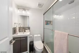 2853 Allen Ave, Union Township, NJ 07083 - Photo 14