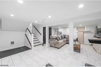 2853 Allen Ave, Union Township, NJ 07083 - Photo 20