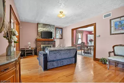 1010 Falls Ter, Union Township, NJ 07083 - Photo 4