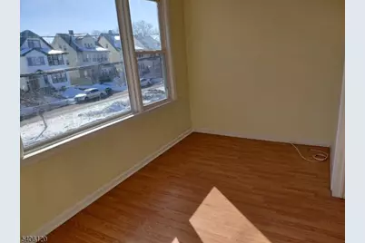 223 Ampere Pkwy, Bloomfield, NJ 07003 - Photo 4