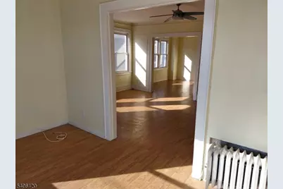 223 Ampere Pkwy, Bloomfield, NJ 07003 - Photo 8