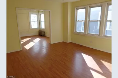 223 Ampere Pkwy, Bloomfield, NJ 07003 - Photo 16