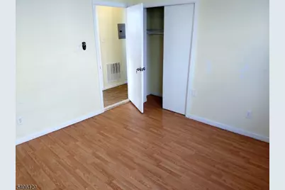 223 Ampere Pkwy, Bloomfield, NJ 07003 - Photo 18