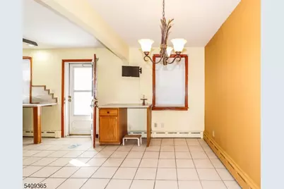 131 Fairfield Ave, Woodbridge Township, NJ 08863 - Photo 8