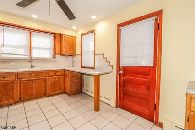 131 Fairfield Ave, Woodbridge Township, NJ 08863 - Photo 10