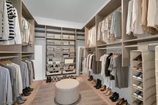 32 Gala Ct, Livingston Twp., NJ 07039 - Photo 8