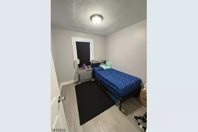 219 Stebbins Pl, Plainfield, NJ 07063 - Photo 8