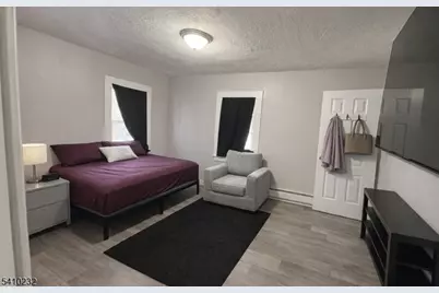 219 Stebbins Pl, Plainfield, NJ 07063 - Photo 6