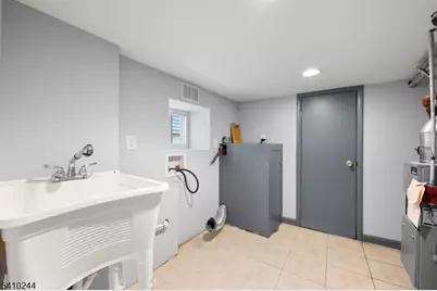 16 Loretta St, Clifton, NJ 07011 - Photo 20