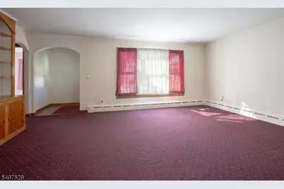 21 Spring St, Ogdensburg, NJ 07439 - Photo 4