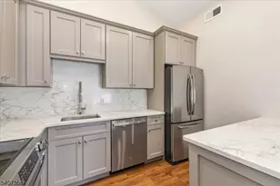 62 Smithfield Ct, Bernards Township, NJ 07920 - Photo 20