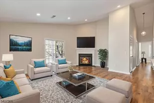 62 Smithfield Ct, Bernards Township, NJ 07920 - Photo 12